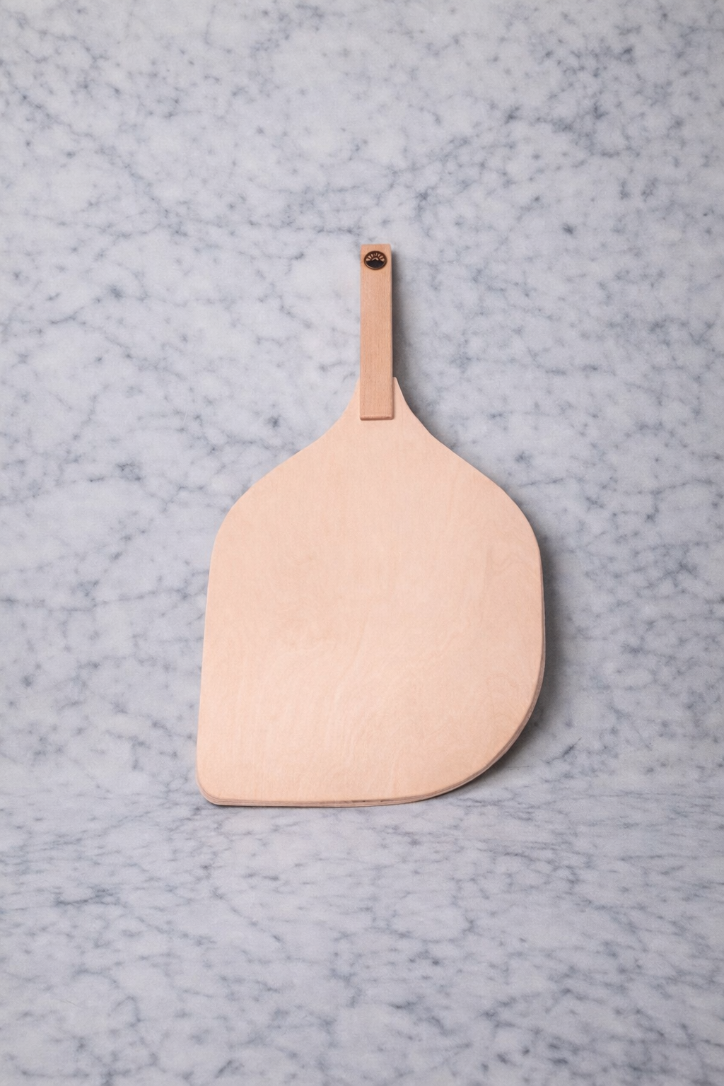 Handgjord bakspade för pizza-och-bröd