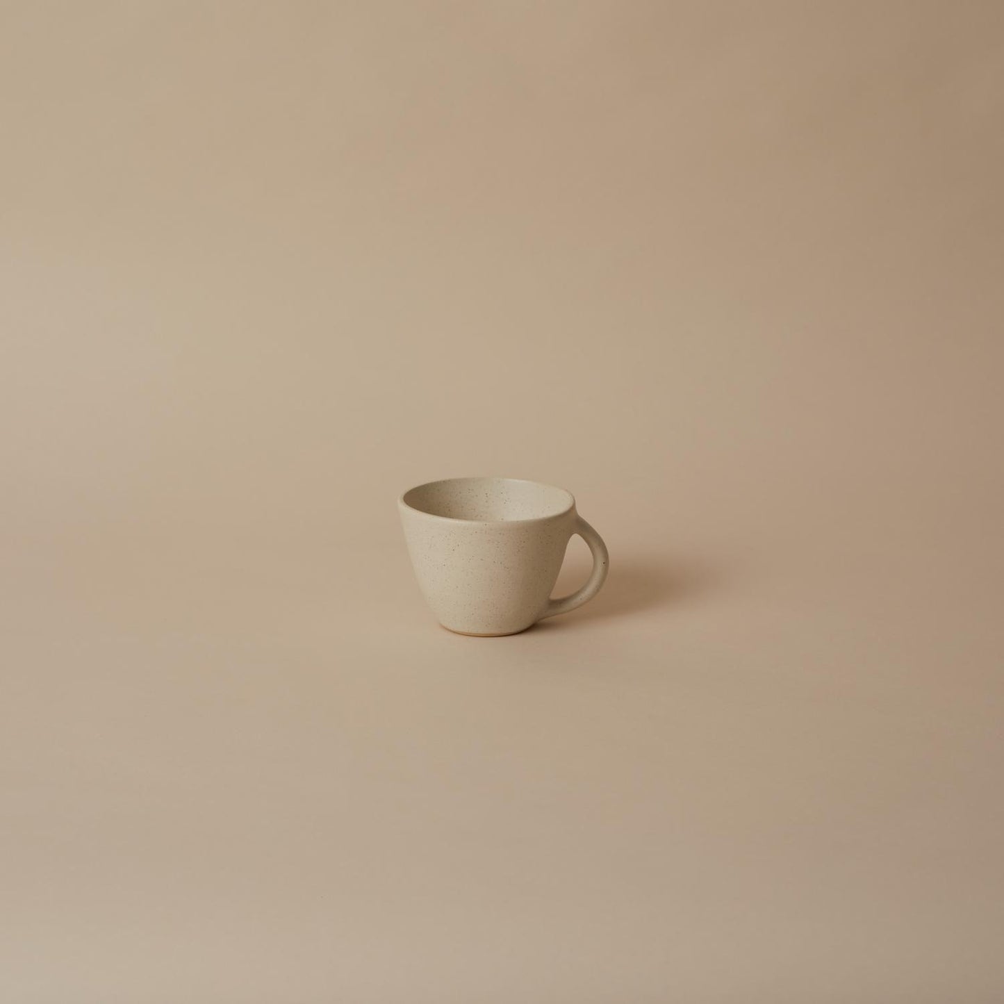 Kaffekopp med handtag Antikvit